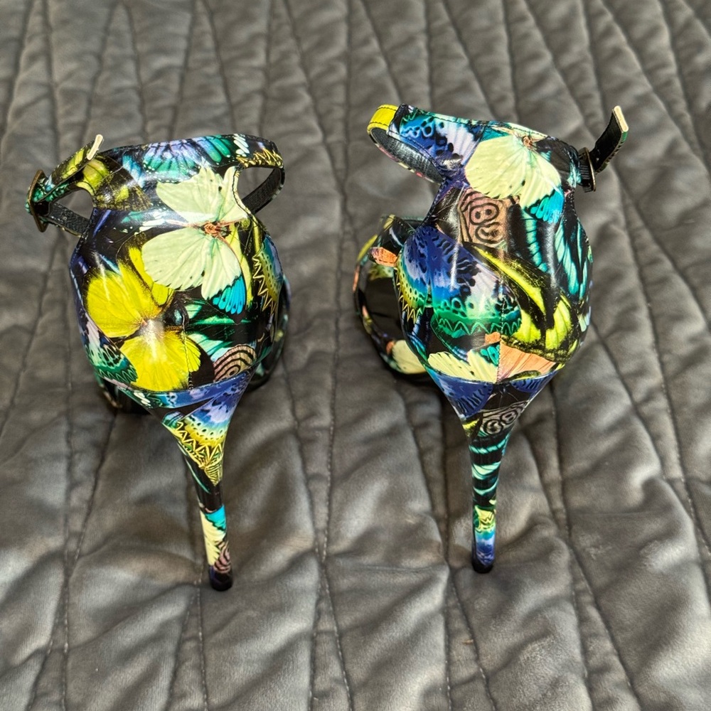 N.Y.L.A. Multicolor heels (black, yellow, blue, some orange) Butterfly Wings - Picture 5 of 6